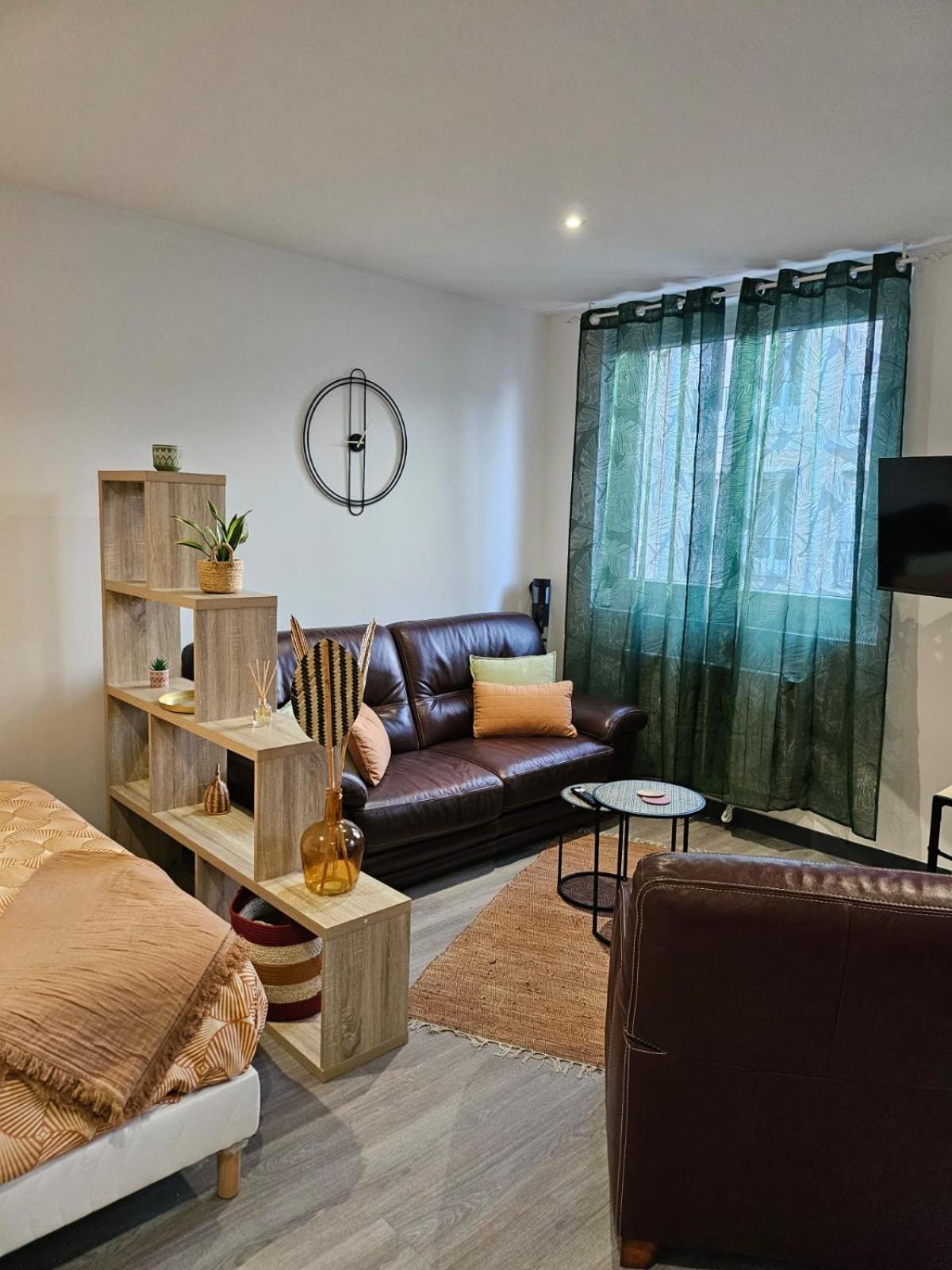 Nassau2 F1 Apartment Beauvais Ngoại thất bức ảnh